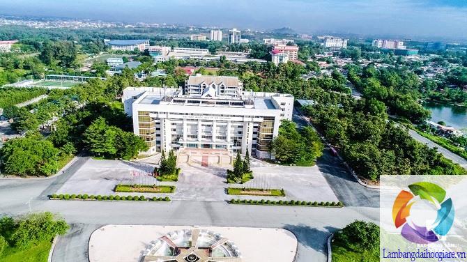 Làm bằng Đại học Quốc gia TP.HCM