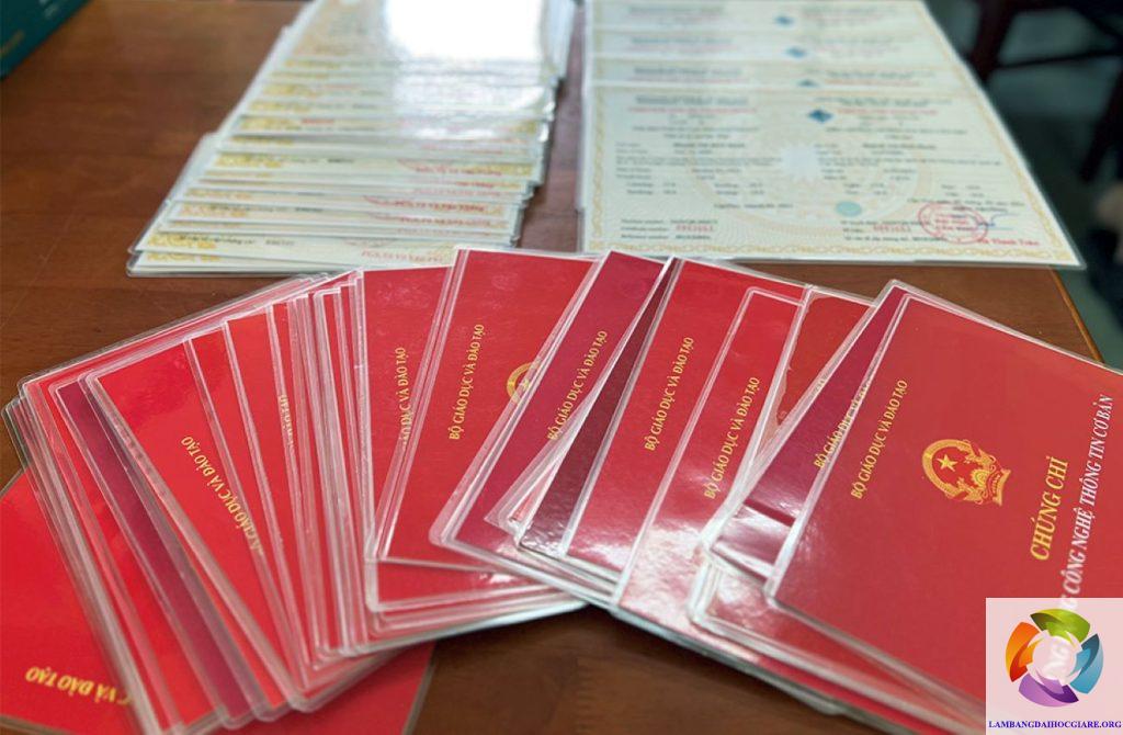 Làm Bằng Đại Học Giả Có Công Chứng Được Không