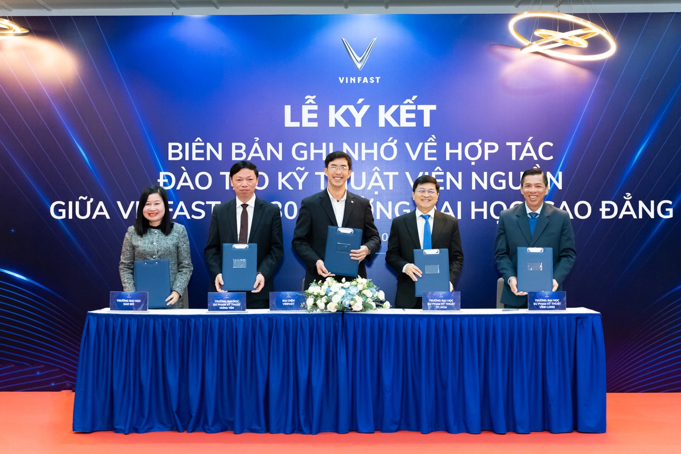 bằng cao đẳng công nghệ ô tô làm vinfast được không - Hình 3