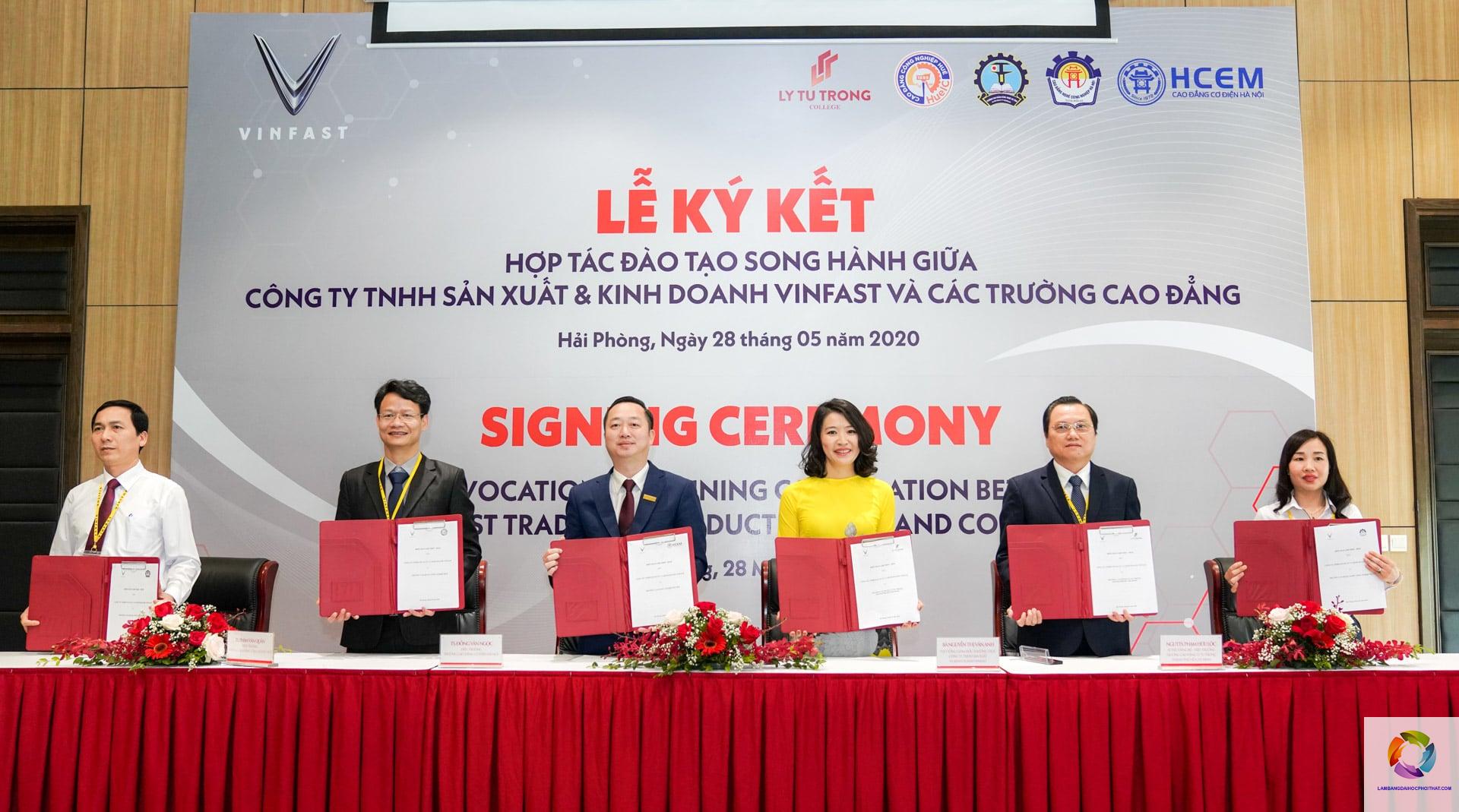 bằng cao đẳng công nghệ ô tô làm vinfast được không - Hình 1