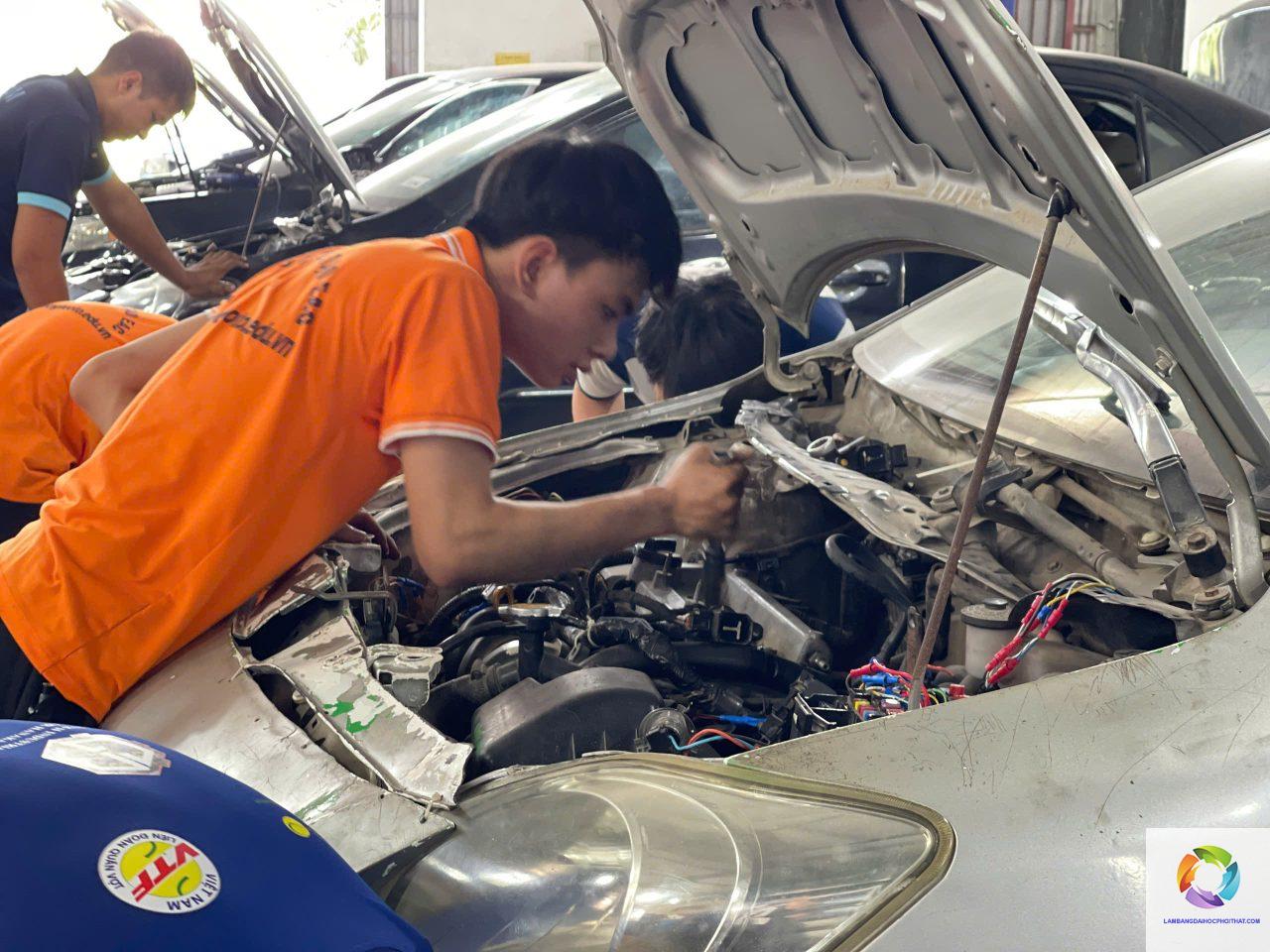 bằng cao đẳng công nghệ ô tô mở gara được không - Hình 5