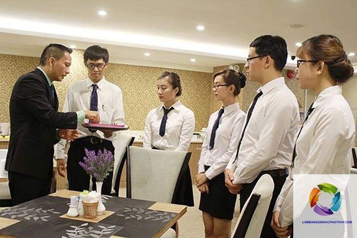 bằng cao đẳng quản trị khách sạn làm nhà hàng được không - Hình 1