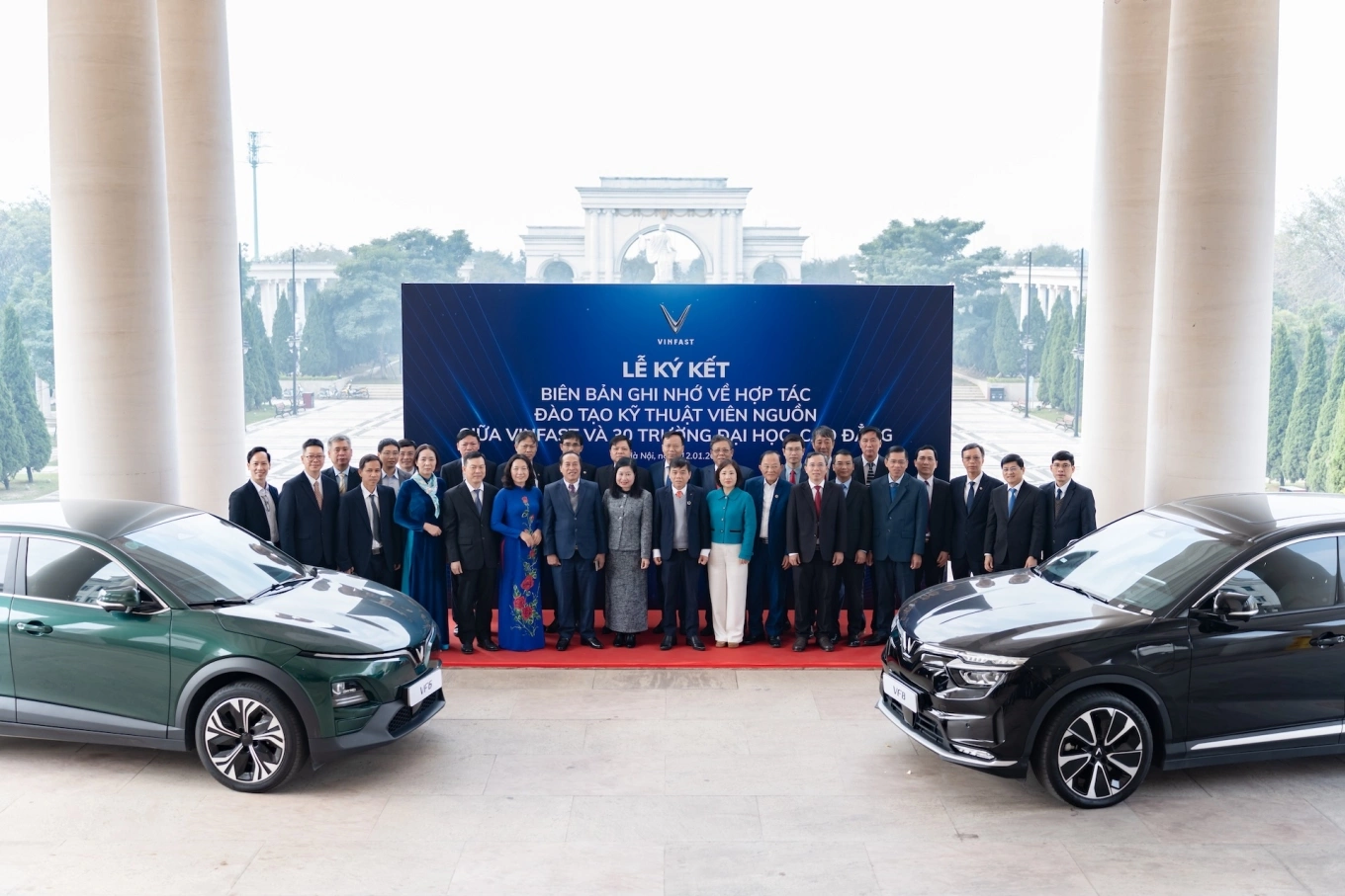 bằng đại học công nghệ ô tô làm vinfast được không - Hình 1