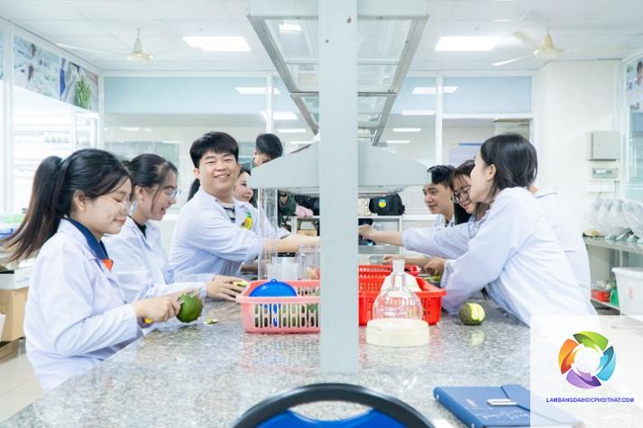 bằng đại học công nghệ sinh học làm phòng thí nghiệm được không - Hình 4