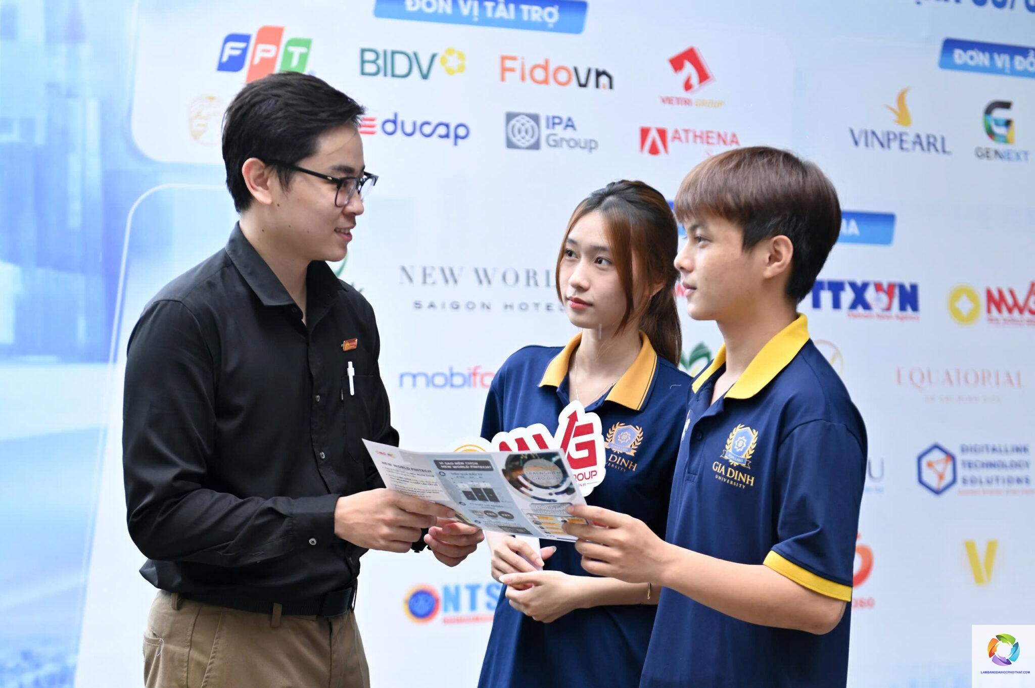 bằng đại học luật quốc tế ra làm gì - Hình 5