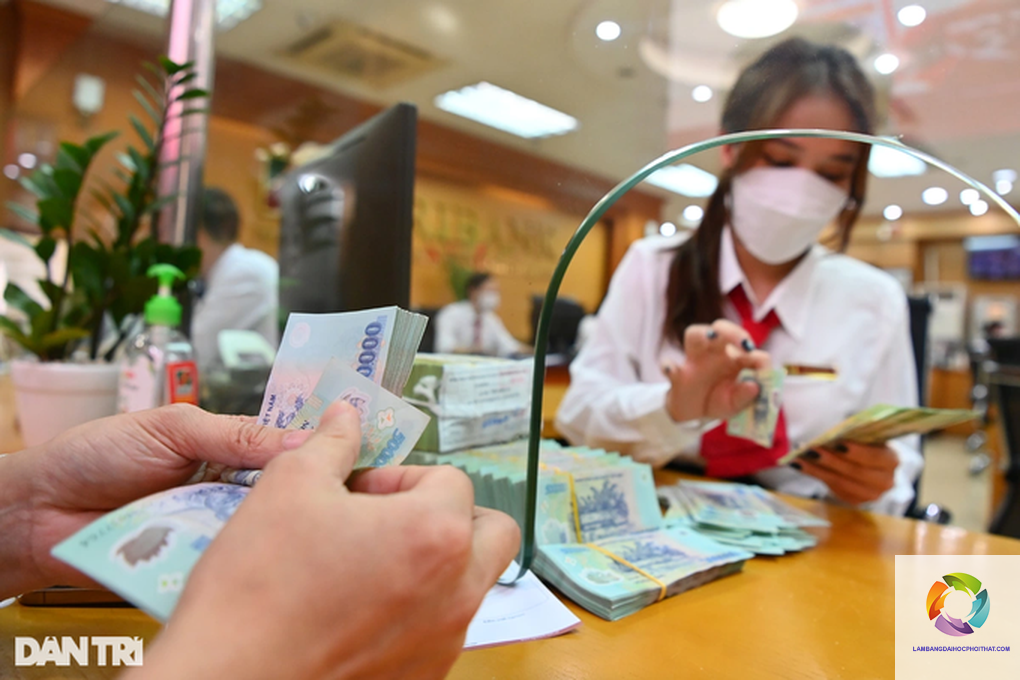 bằng đại học ngành tài chính ngân hàng có dễ xin việc không - Hình 3