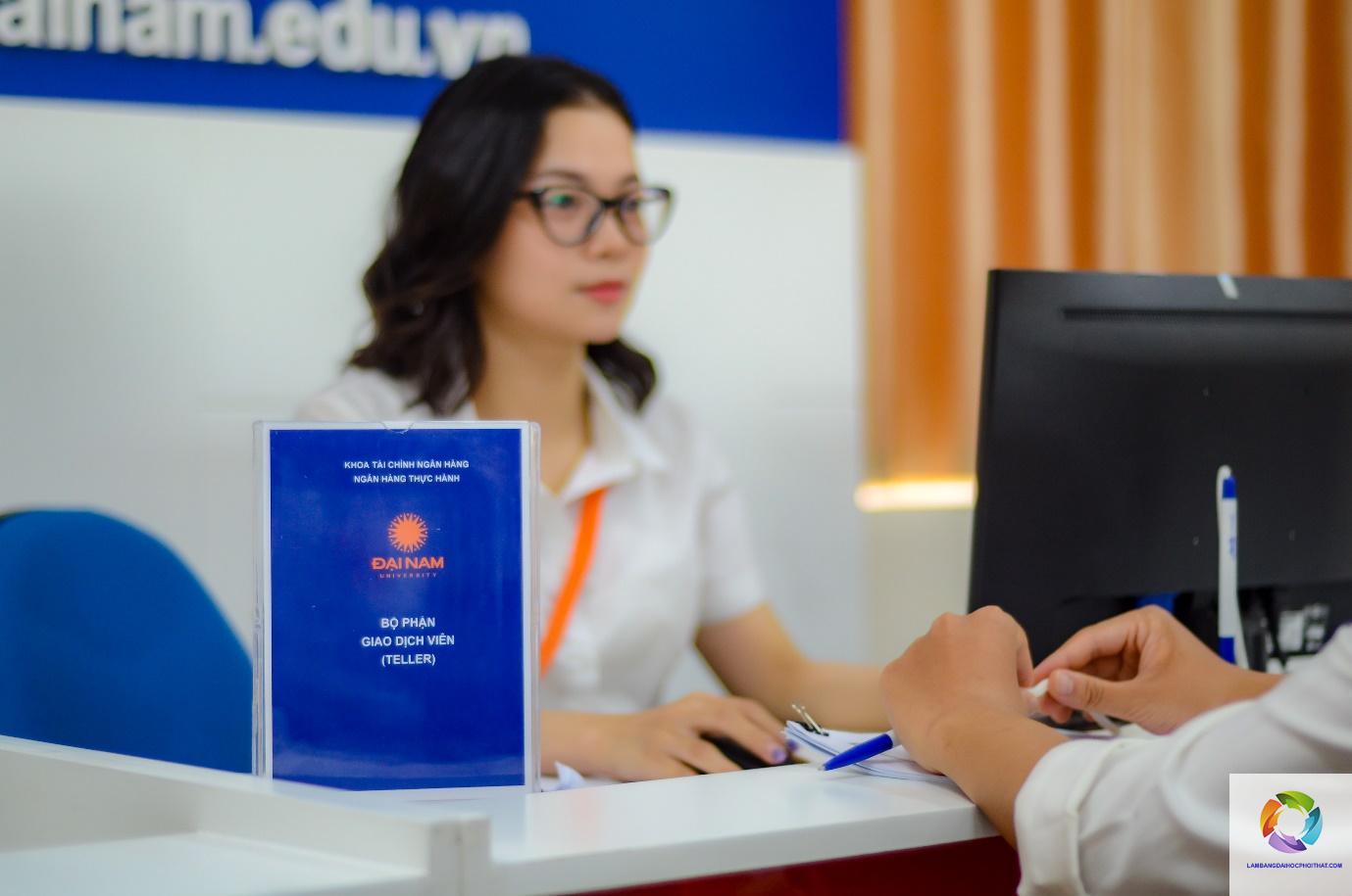 bằng đại học ngành tài chính ngân hàng ra làm gì - Hình 4