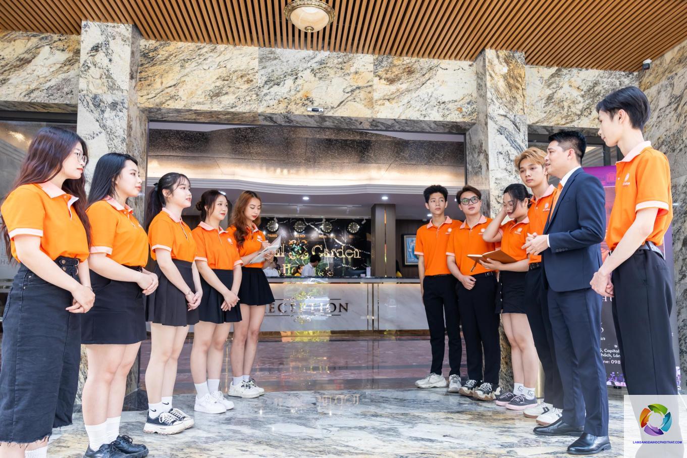 bằng đại học quản trị khách sạn có giá trị gì - Hình 5