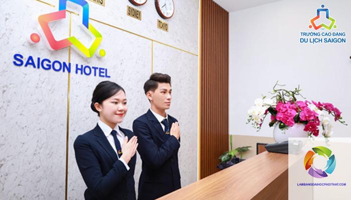 bằng đại học quản trị khách sạn lương bao nhiêu - Hình 3