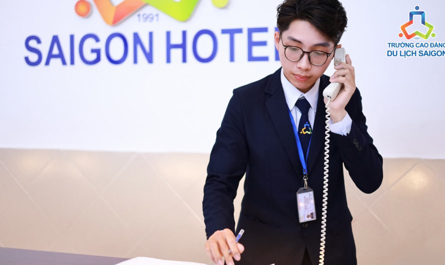 Bằng đại học quản trị khách sạn lương bao nhiêu? Bảng lương chi tiết theo vị trí và kinh nghiệm