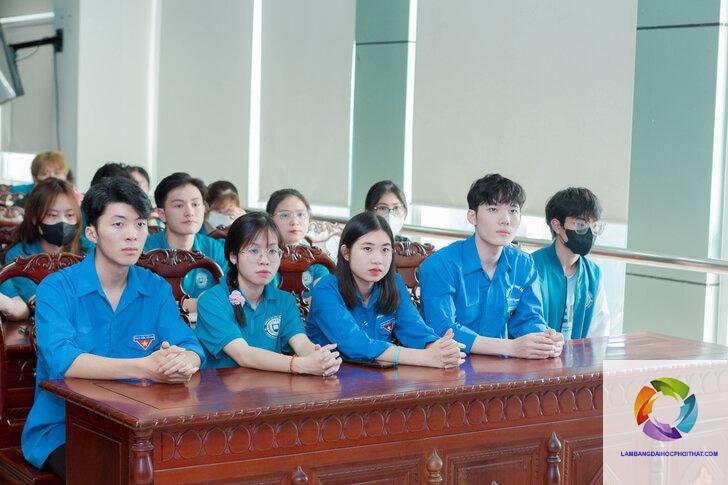 bằng đại học quản trị kinh doanh có dễ xin việc không - Hình 5