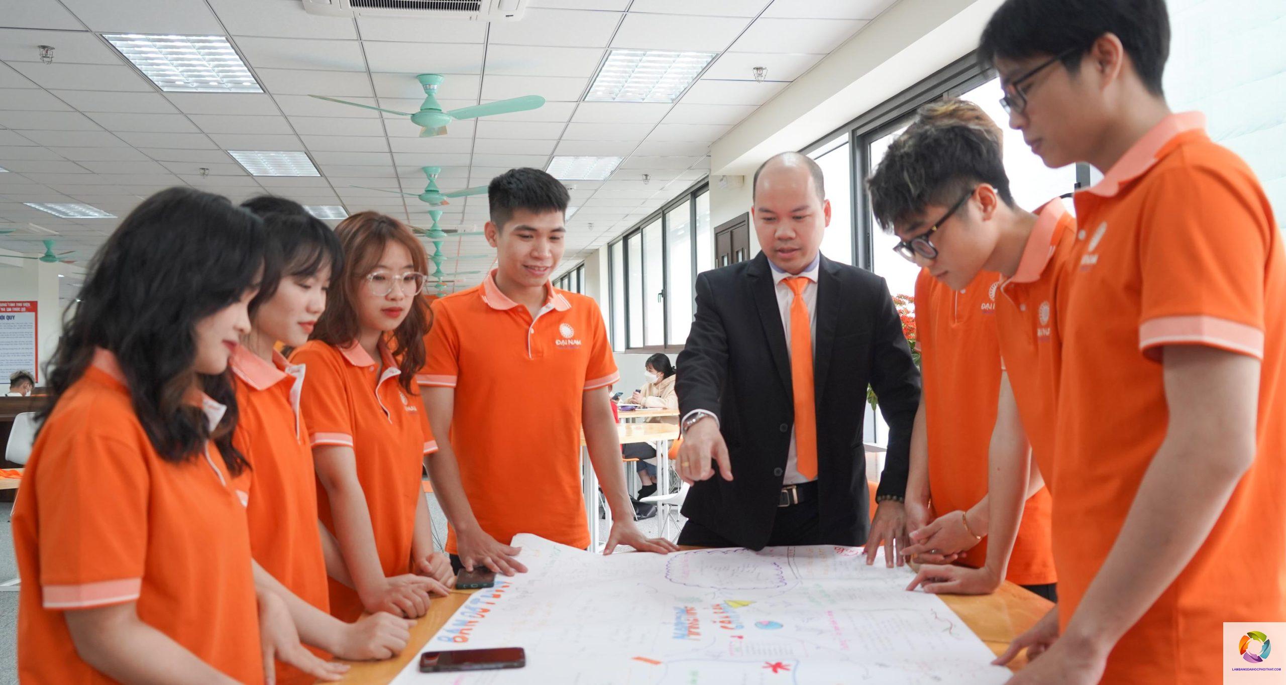 bằng đại học quản trị kinh doanh làm trưởng phòng được không - Hình 4